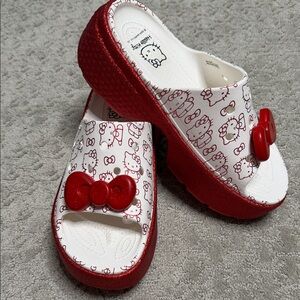 Hello Kitty Red and White Crocs with Bow Unisex Women size 10 Men’s size 8